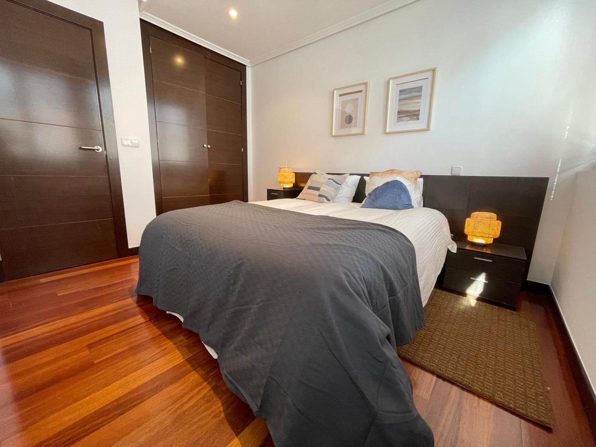 Atuaire Home Vivienda A Luminosa Parking Incluido En Plena Calle Comercial Burgo Eksteriør bilde