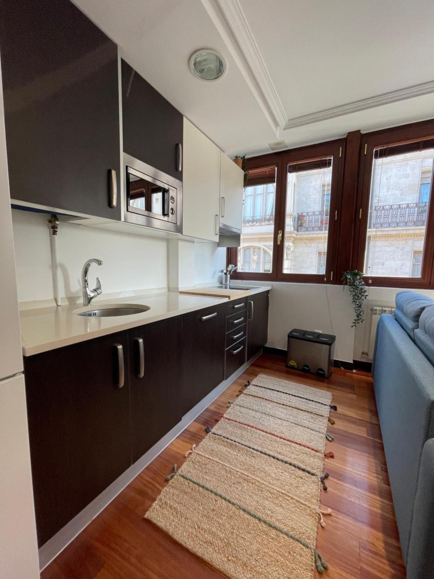 Atuaire Home Vivienda A Luminosa Parking Incluido En Plena Calle Comercial Burgo Eksteriør bilde