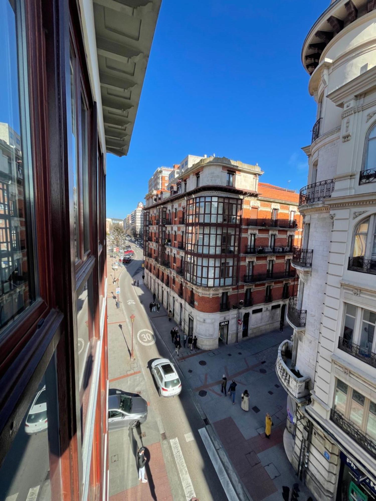 Atuaire Home Vivienda A Luminosa Parking Incluido En Plena Calle Comercial Burgo Eksteriør bilde